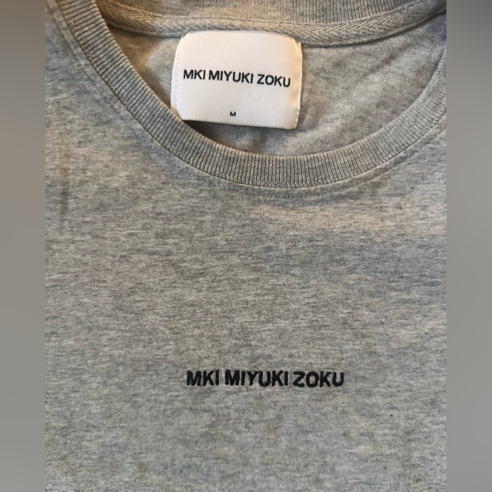 MKI Miyuki Zoku Designs T-Shirt Gray EUC Size M - Picture 3 of 5